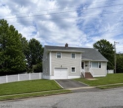 Building Photo - 6 Dwight Terrace