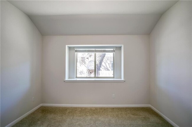 Building Photo - 2425 Choctaw Pl