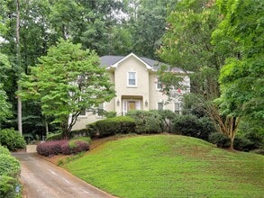 Building Photo - 2101 Mark Hall Ct NE