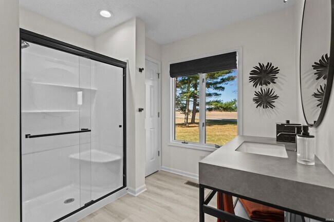 Building Photo - 2083 W 425 N