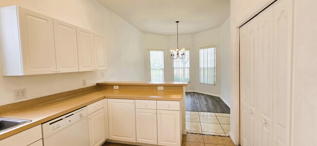 Building Photo - 1058 Tuscan Hills Blvd