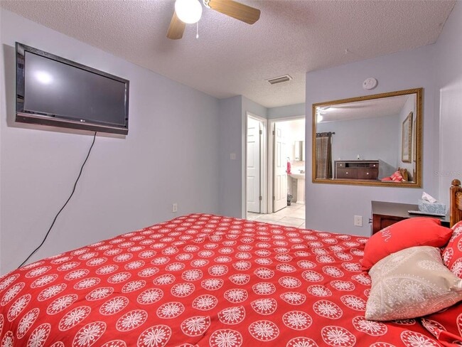 Building Photo - 4313 Tahitian Gardens Cir