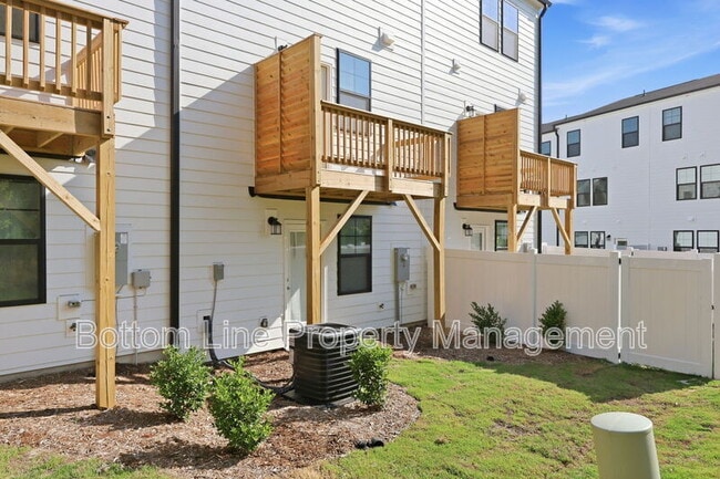 Building Photo - 3606 Elm Grv Ln