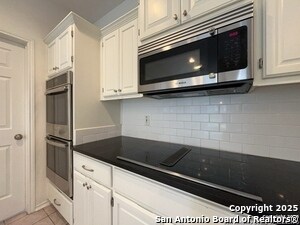 Building Photo - 1603 Doe Park