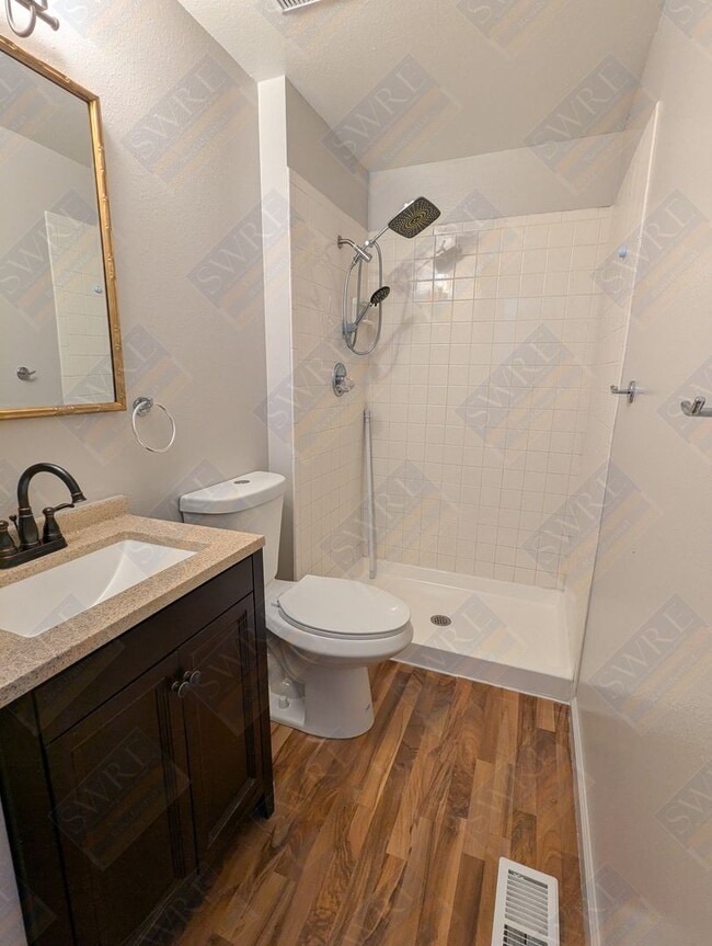 Building Photo - 3107 Scott Dr