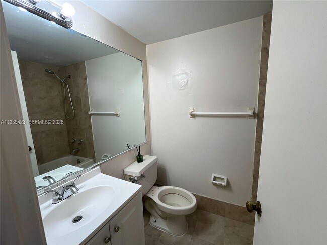 Building Photo - 5300 W 21st Ct