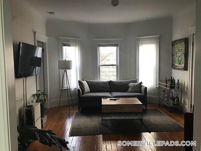 Building Photo - 50 Holyoke Rd