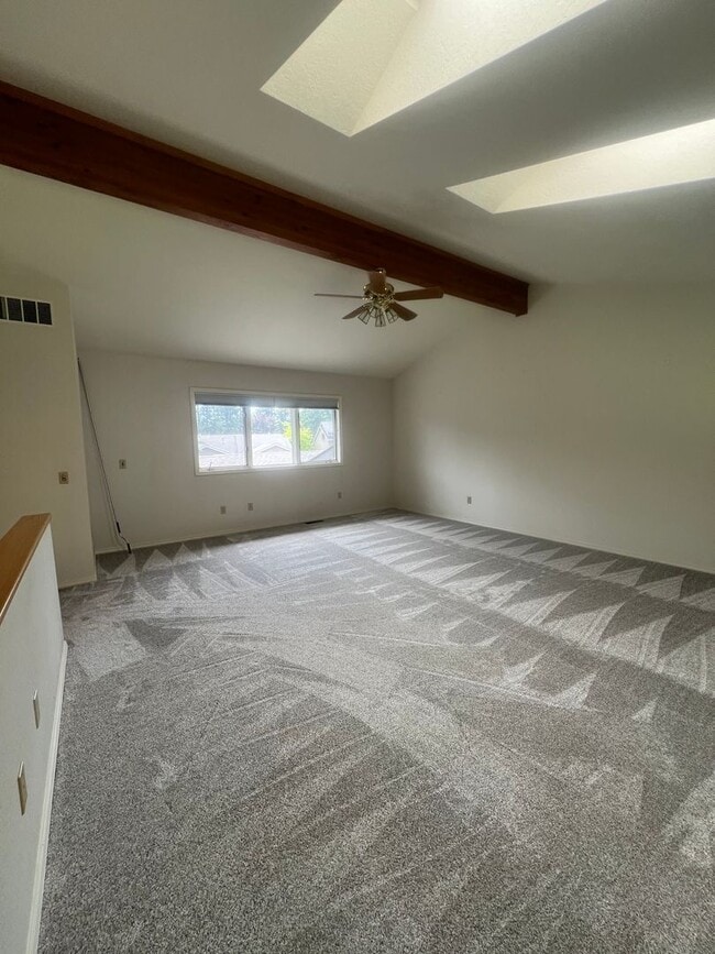 Building Photo - Stunning Kalispell Golf Course Home