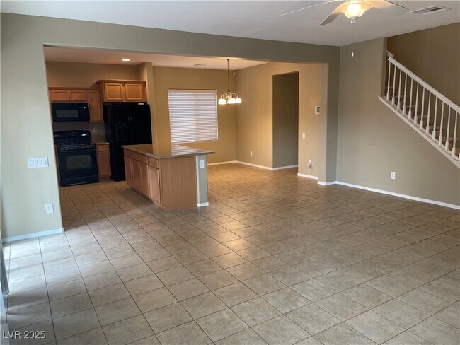 Building Photo - 10721 Arusha Ave
