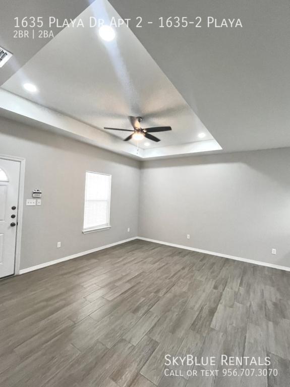 Building Photo - 1635 Playa Dr