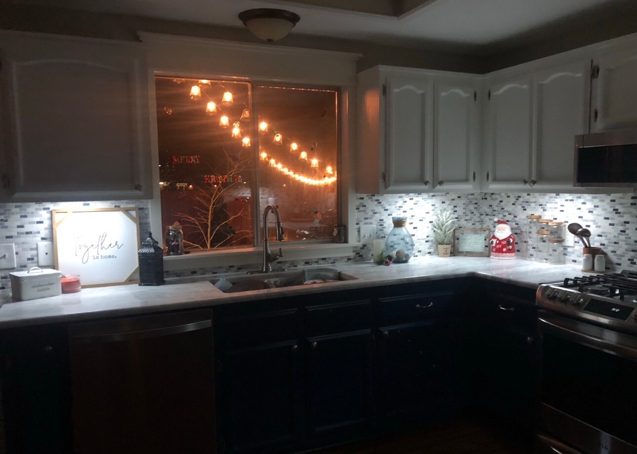 Building Photo - 520 NW Lateen St