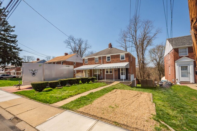 Building Photo - 2 Bedroom House in Beechview Available on ...