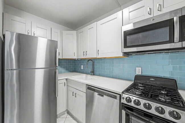 Building Photo - 9400 Atlantic Ave