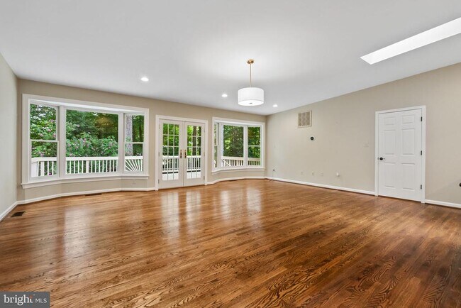 Building Photo - 6506 Bellamine Ct