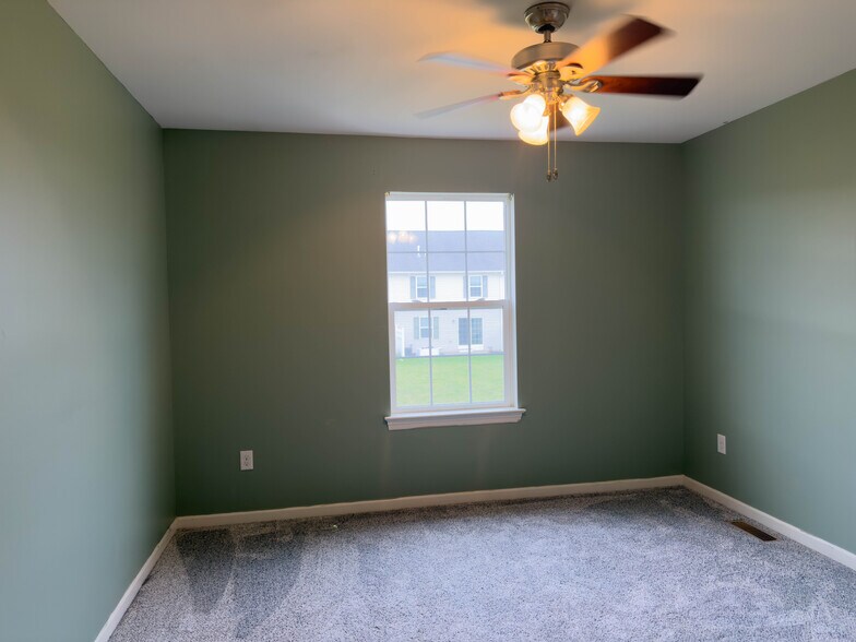 Building Photo - 111 N Village Cir