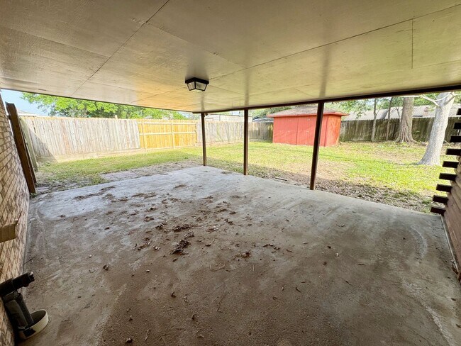 Building Photo - 1011 Gene Dr