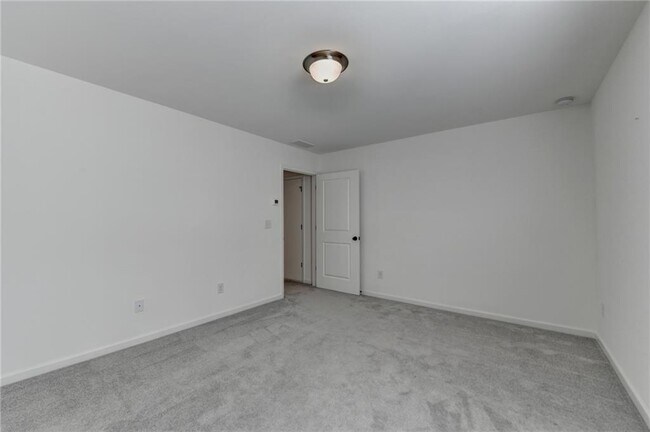 Building Photo - 5650 Bergeson Wy