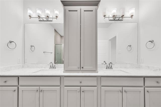 Building Photo - 4717 Piedras Lanzar Dr