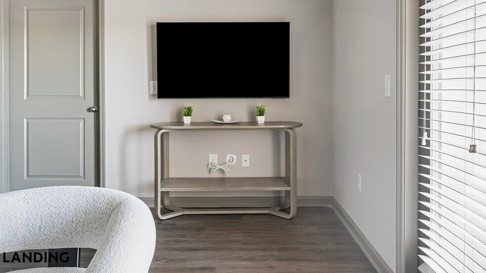 Building Photo - 225 Walden Village Ln