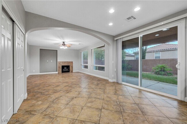 Building Photo - 11745 Via Esperanza St