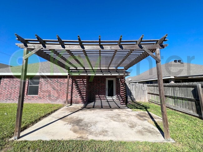 Building Photo - Beautiful 3b /2 bath home in Edinburg