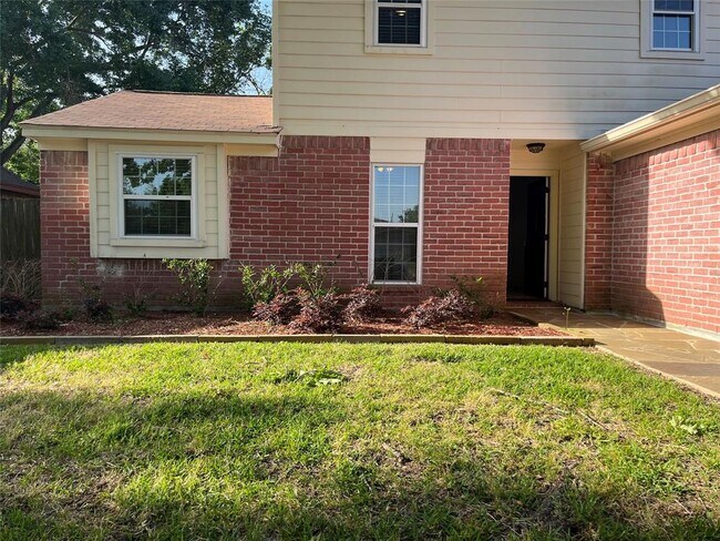 Building Photo - 17727 Autumn Trails Ln