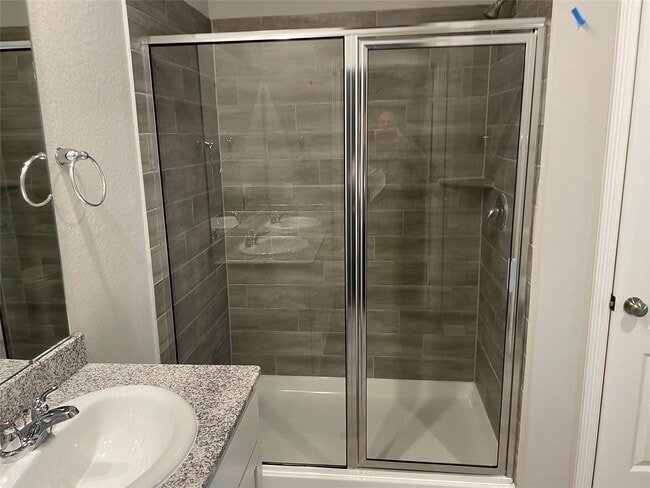 Building Photo - 827 Redinger Ridge Dr