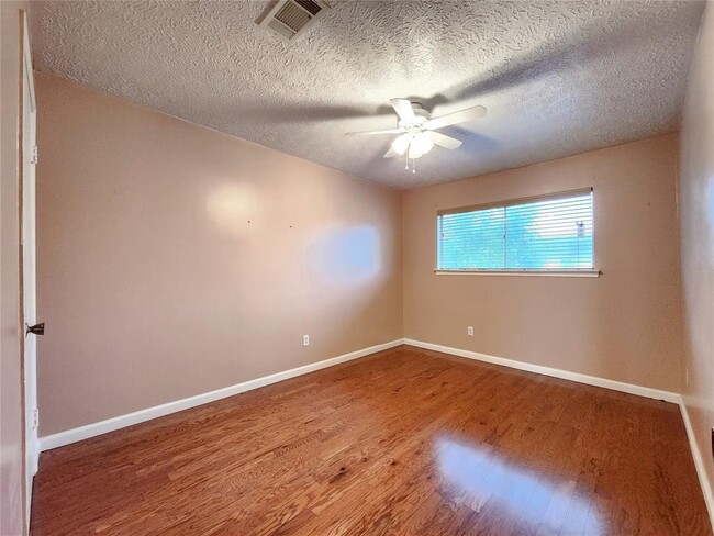 Building Photo - 12226 Beamer Rd