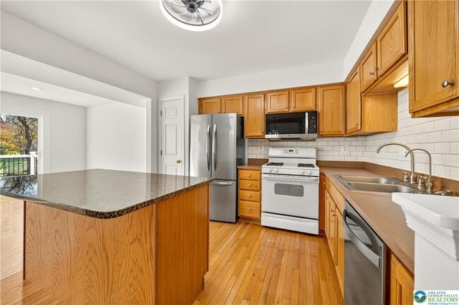 Building Photo - 4596 Jasmine Dr