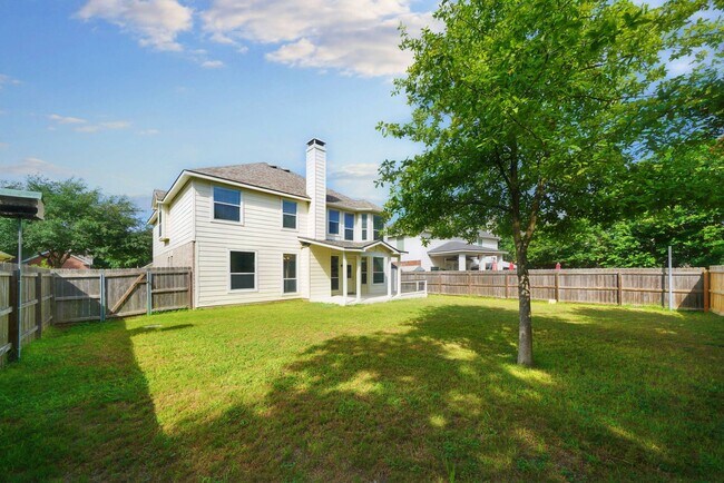 Building Photo - 4736 Green Bluff Dr