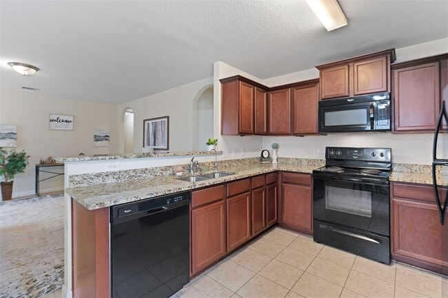 Building Photo - 360 Farmer Ln