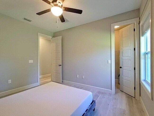 Building Photo - 3373 Eagle Pass St