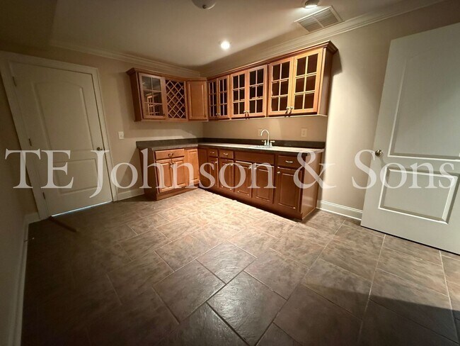 Building Photo - 5540 Brookberry Farm Rd