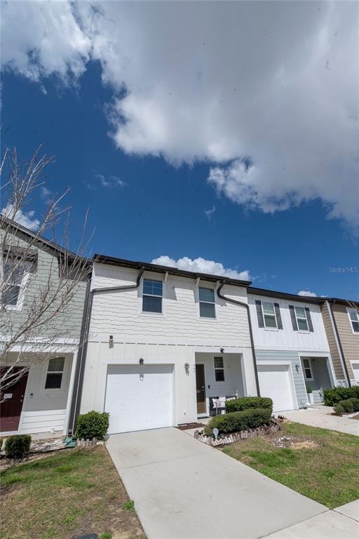 Building Photo - 844 Grandin St