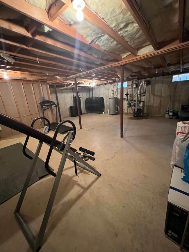 Building Photo - 2 Folly Brook Terrace