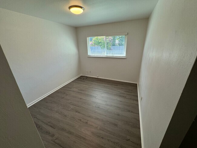 Building Photo - 3 bedroom | 2 bathroom | Citrus Heights Single Family Home