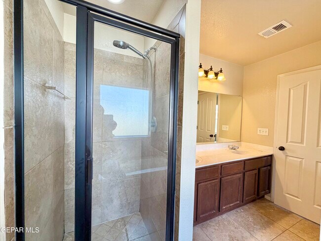 Building Photo - 14213 Ranier Point Dr