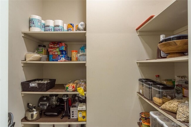 Building Photo - 15357 Prentice Ct