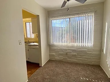 Building Photo - FOR RENT