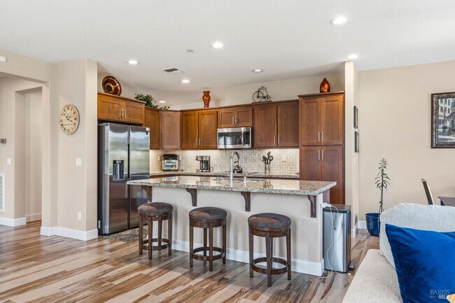 Building Photo - 295 Marks Rd