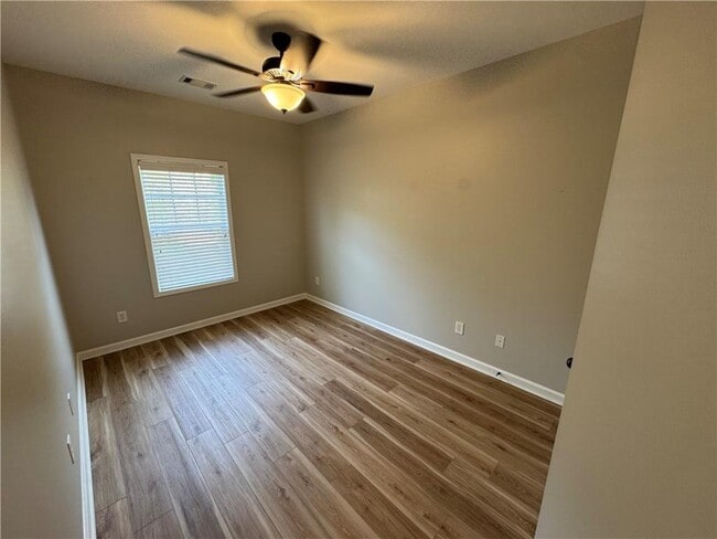 Building Photo - 5055 Hastings Terrace