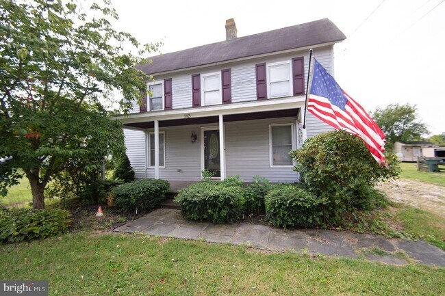 Building Photo - 113 Maple Ave