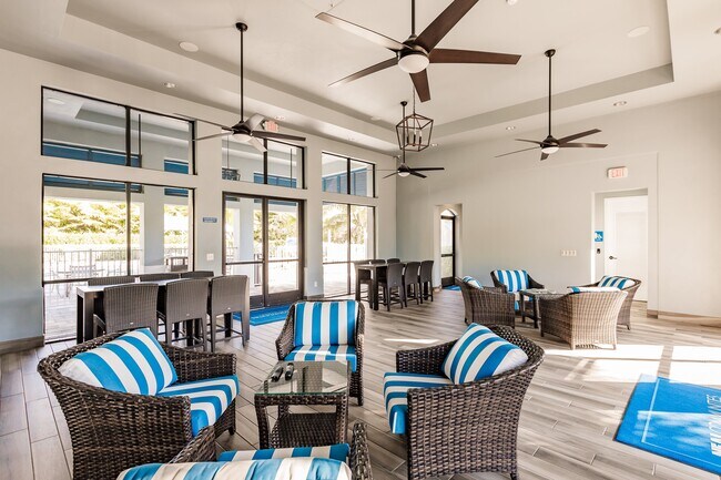 Building Photo - 11651 Solano Dr