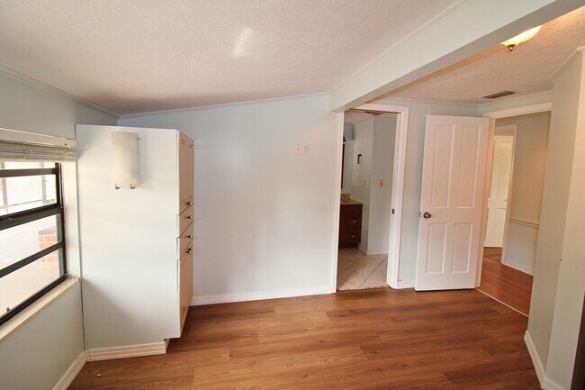 Building Photo - Stunning 3-Bed, 2-Bath Spanish-Inspired Custom Home with Elegant Gardens & Fountains