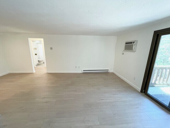 Building Photo - 16 Erick Rd