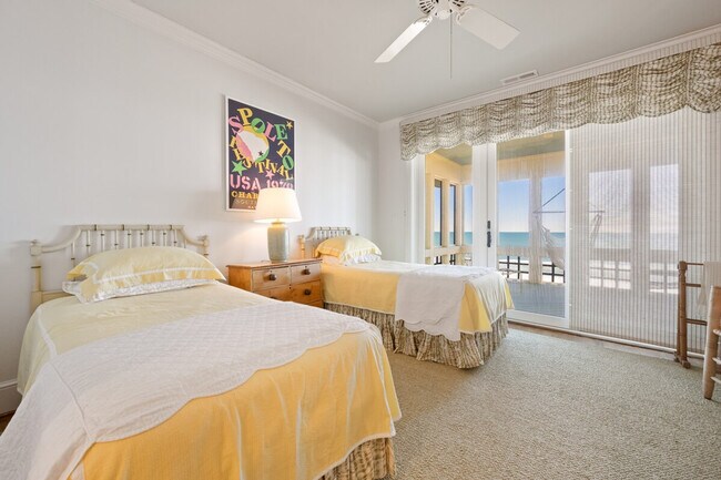 Building Photo - 886 Debordieu Blvd