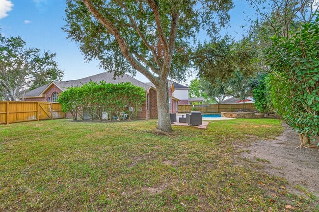Building Photo - 7302 Foyer Cir