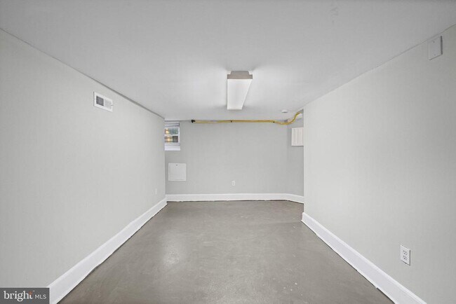 Building Photo - 4801 Cordelia Ave