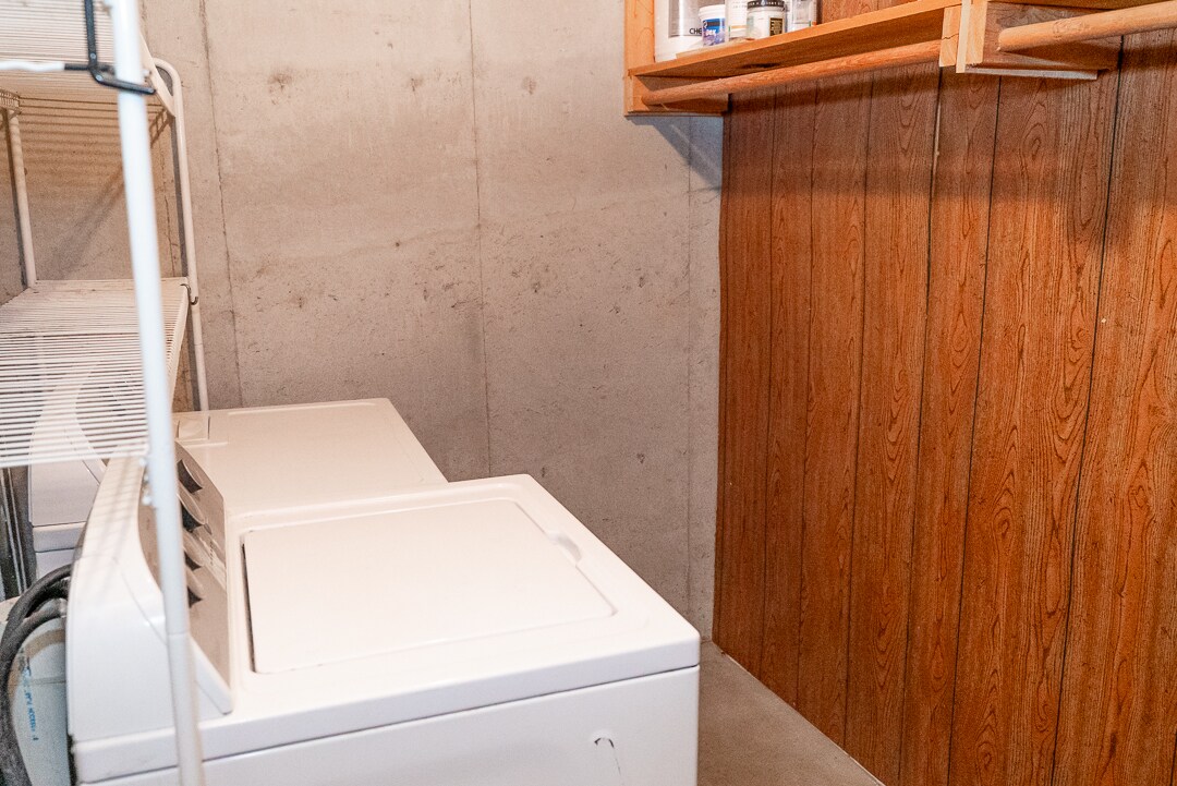 Building Photo - 4586 Debbie Ln