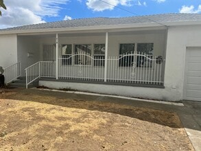 Building Photo - 215 Odessa Ave